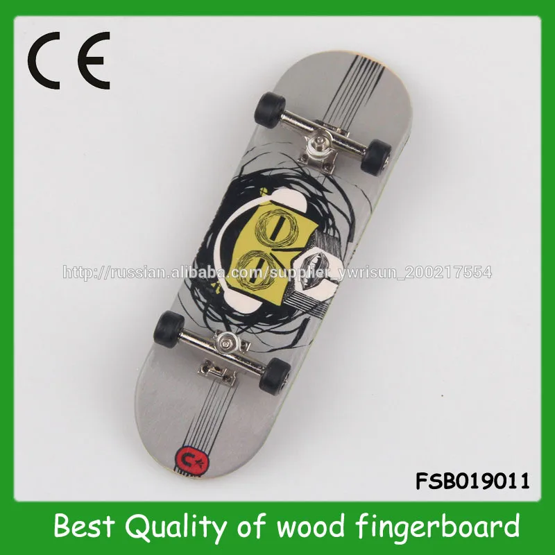 канадский клен палец