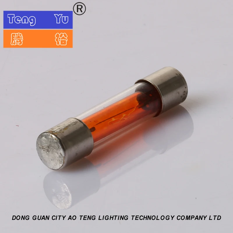 ST6 Incandescent light bulb 12V3W car license plate light fitting bulb festoon bulb most of cars