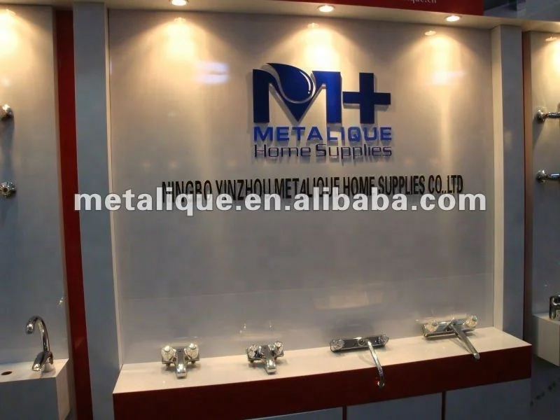 
New design wall mount bathroom accessories polished bar towel 