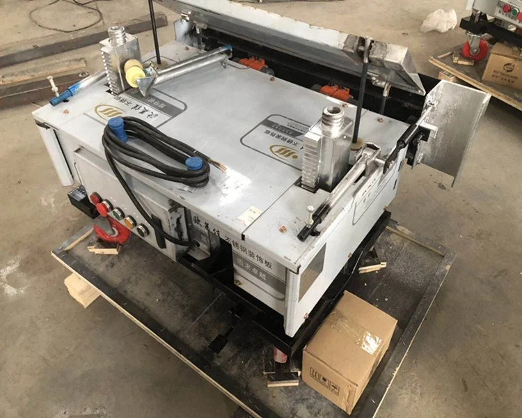 Hot selling automatic 80cm 100cm cement wall rendering machine