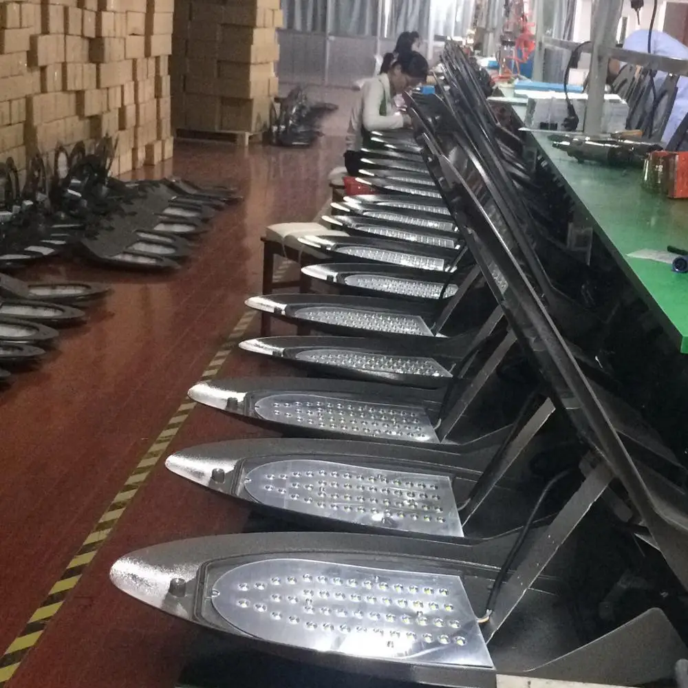 Outdoor waterproof 30w 40w 50w 60w led solar street light lamp price