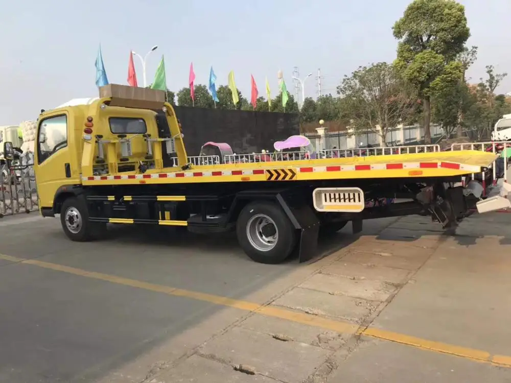 Howo 6 wheelers truck mounted wrecker/flatbed towing truck 5tons for sale