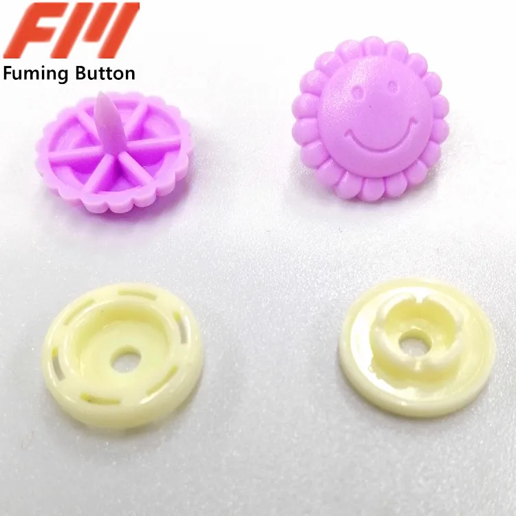 Manufacturer snap button 4 parts plastic snap fastener