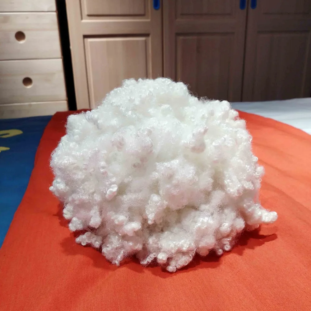 
GRS standard and BS5852 certificate wholesale 15D/64mm recycled flame retardant polyester fiber for padding wadding 