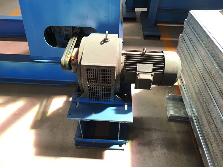 Roof and Wall  Cantilever Steel Coil Hydraulic Recoiler Automatic Stacker Machine