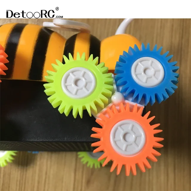 Detoo 360 degree stunt car toys bee 3wheels running children toys electric car tumbler toys for kids