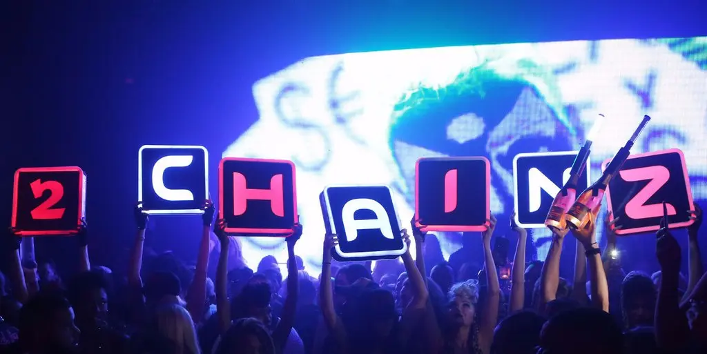 Acrylic VIP LED Interchangeable Letter Box Shields Display for Party Lounge Bar Night Club