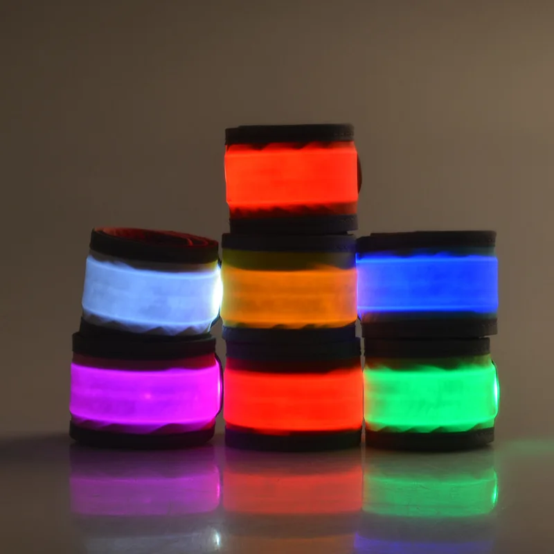 Новое поступление, нейлоновый спортивный безопасный браслет для бега со светоотражающим логотипом, светящийся браслет со светодиодной подсветкой и USB-зарядкой на выбор