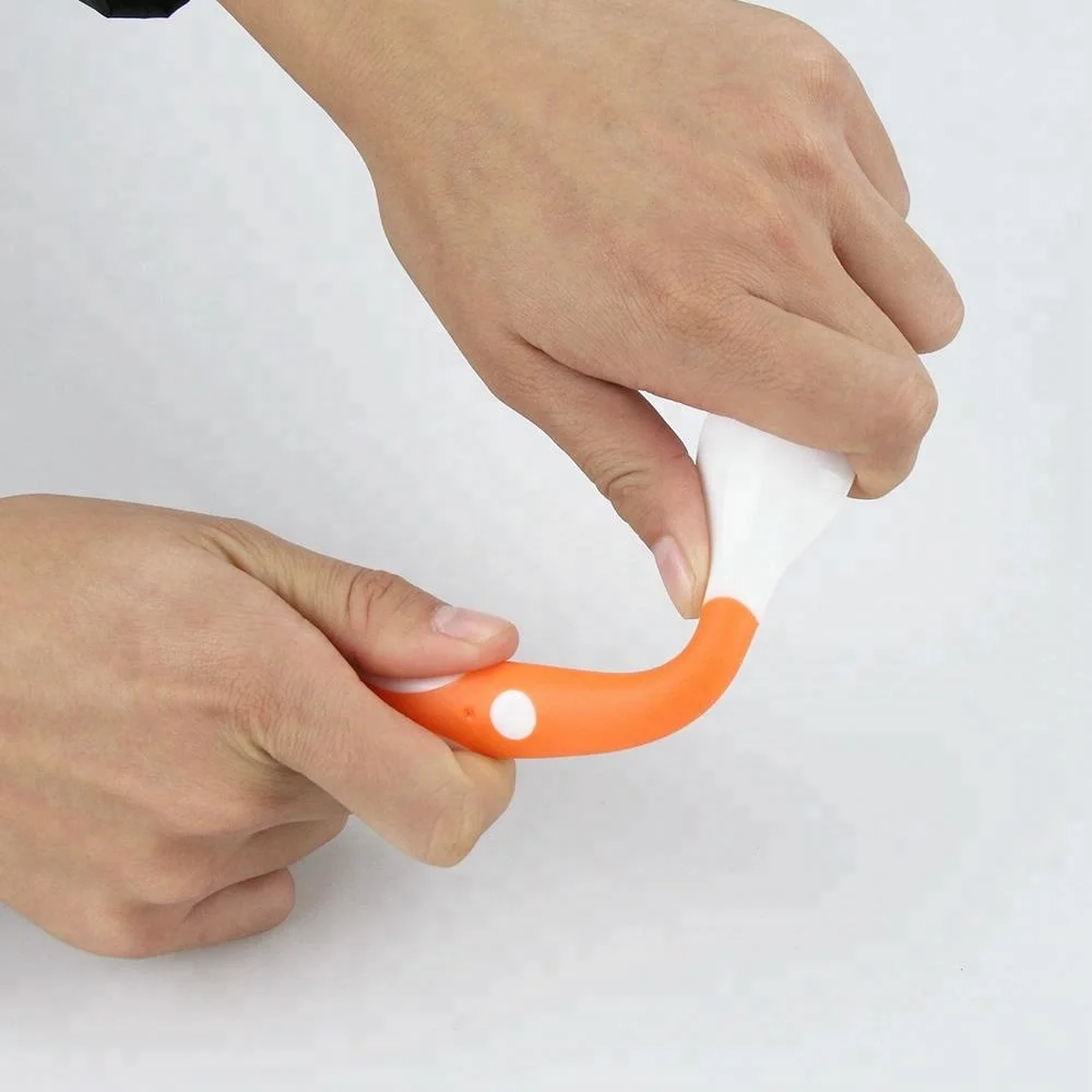 Wholesale Fancy Soft BPA Free Feeding Supplies Non-toxic  Personalized PP Bendable Baby Spoon