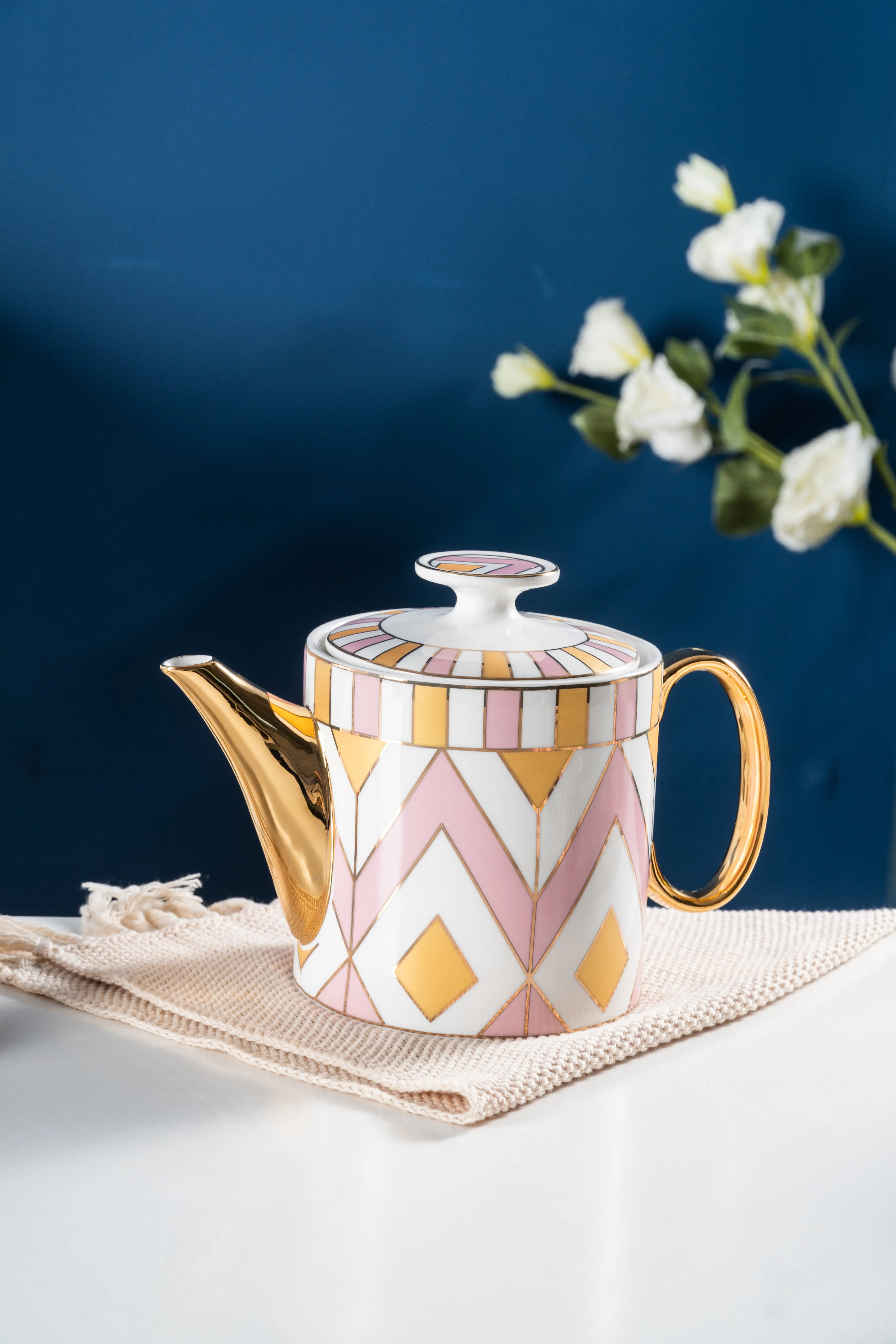 Chaozhou Ceramic Tea Sets Factory New Bone Porcelain Coffee Sets