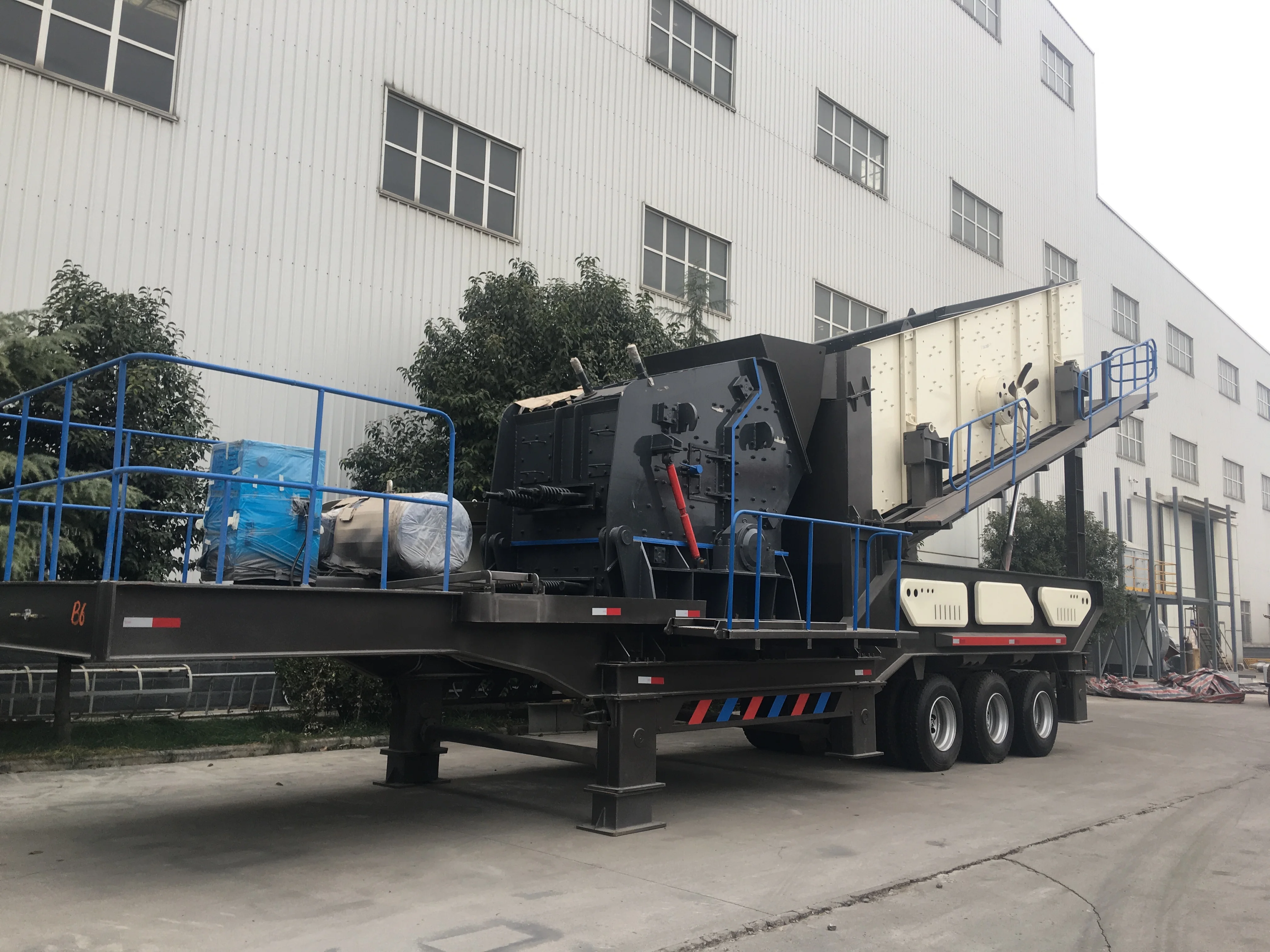 alibaba popular 150-200tph mobile aggregate crusher mobile crushing station for production aggregate