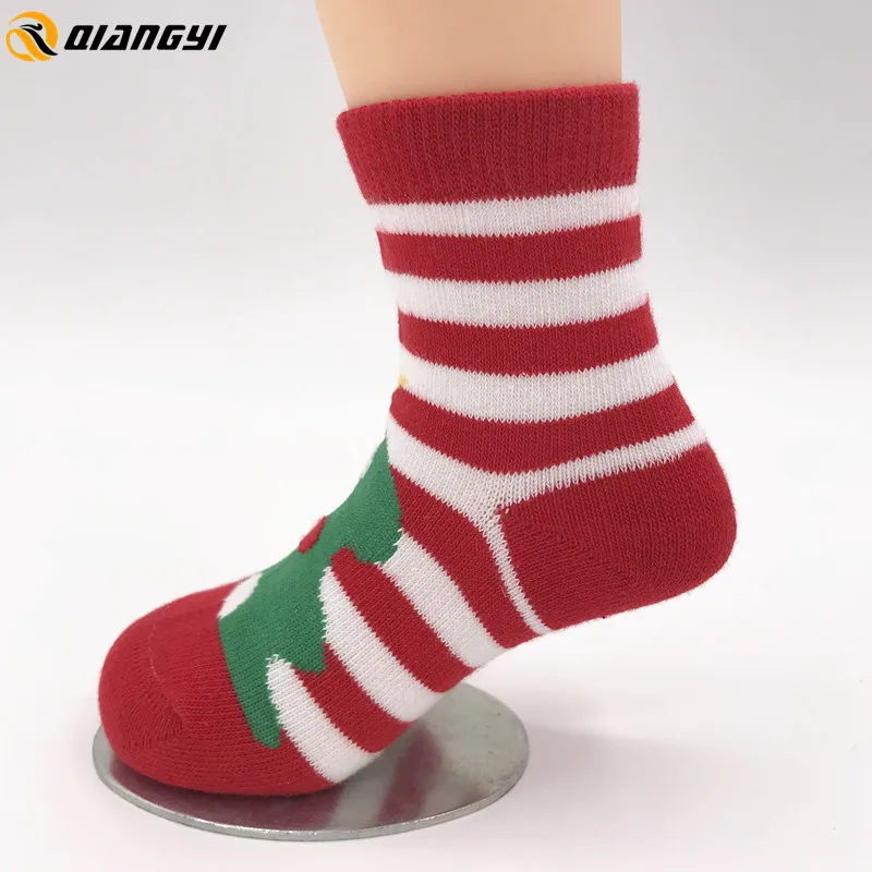 Wholesale Knitted 3D Cool Cotton Kids Christmas Stockings Socks