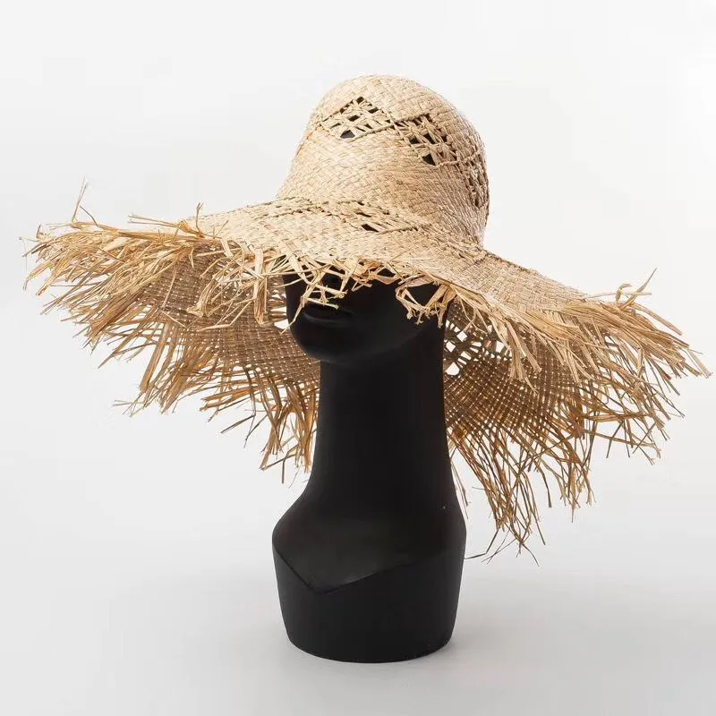 Hollow Design Pattern Summer Fashion Girls Floppy Big Brim Women Lady Beach Raffia Straw Hat with Frayed Brim
