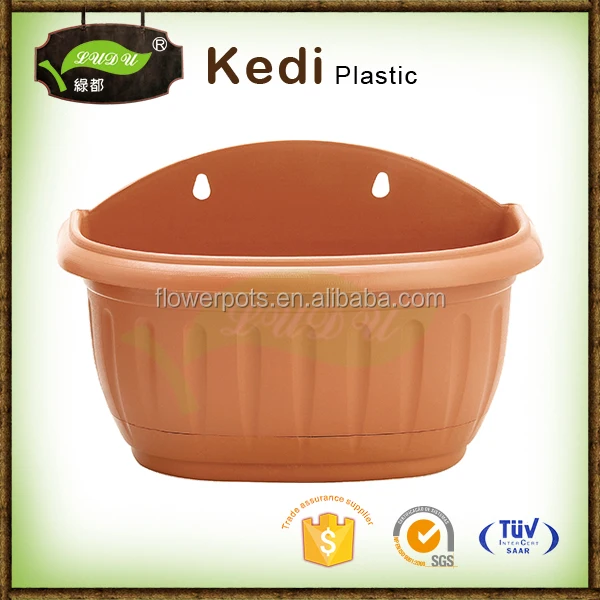 Plastic Semicircular large round terracotta flower pots wholesale Hanging on The Wall