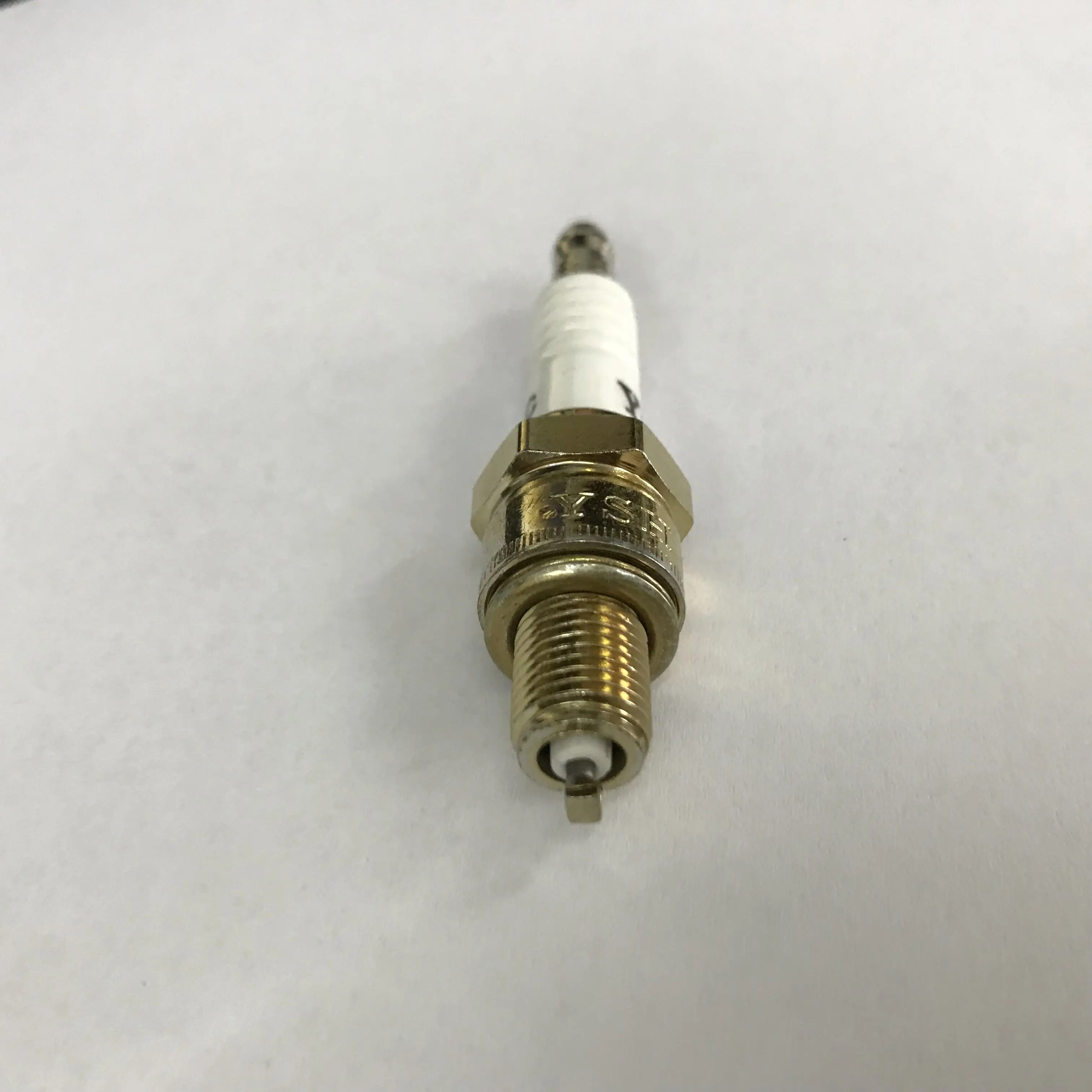 Popular selling motorcycle A7TC  F7TC spark plug
