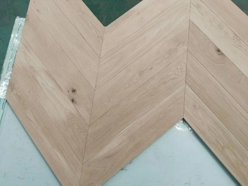 
Hotel / Villa / Apartment Natural Color Chevron Wood Floor French Oak Fishbone Parquetry Panels Unfinished Board Flooring 