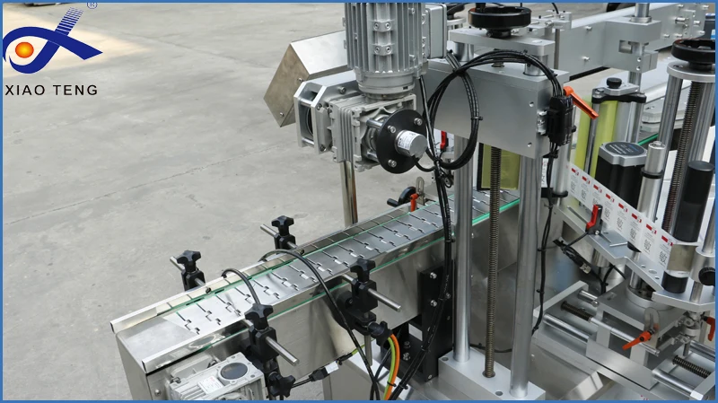 Automatic square bottle bopp label two side labeling machine