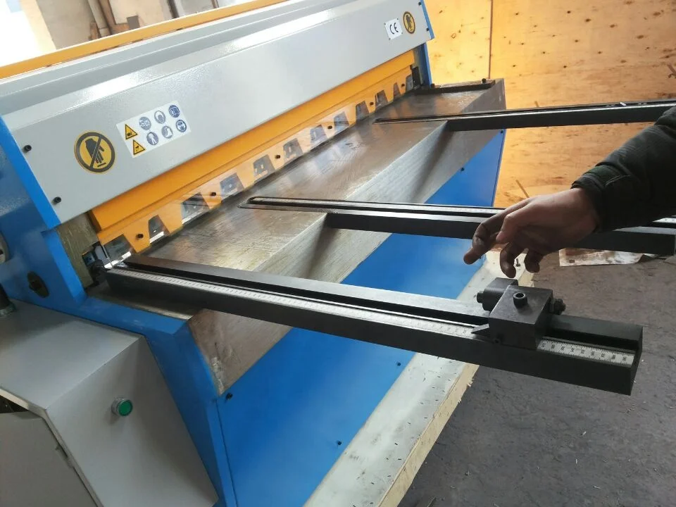 QH11D High Precision Electric Mechanical Rubber/Plastic/Metal Sheet Shear Machine