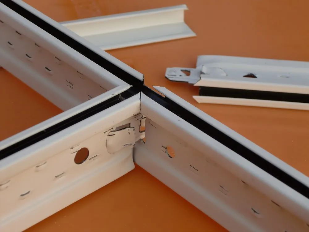 Main runner cross runner of ceiling T bar