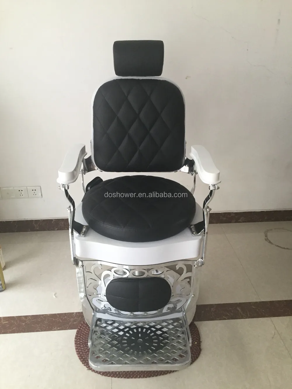 eyebrow threading barber chair with 135 degree reclining for sale