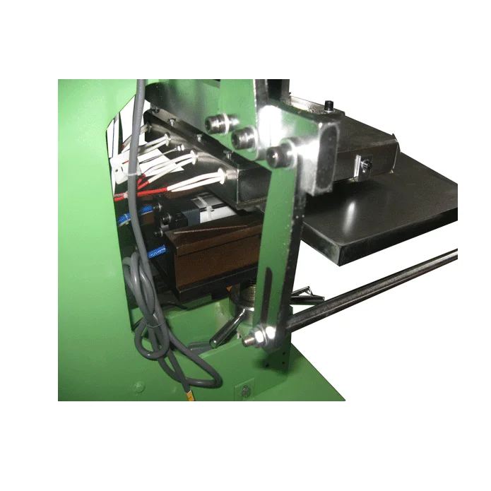 
Pneumatic Leathers,papers,hot stamping machine with movement table 