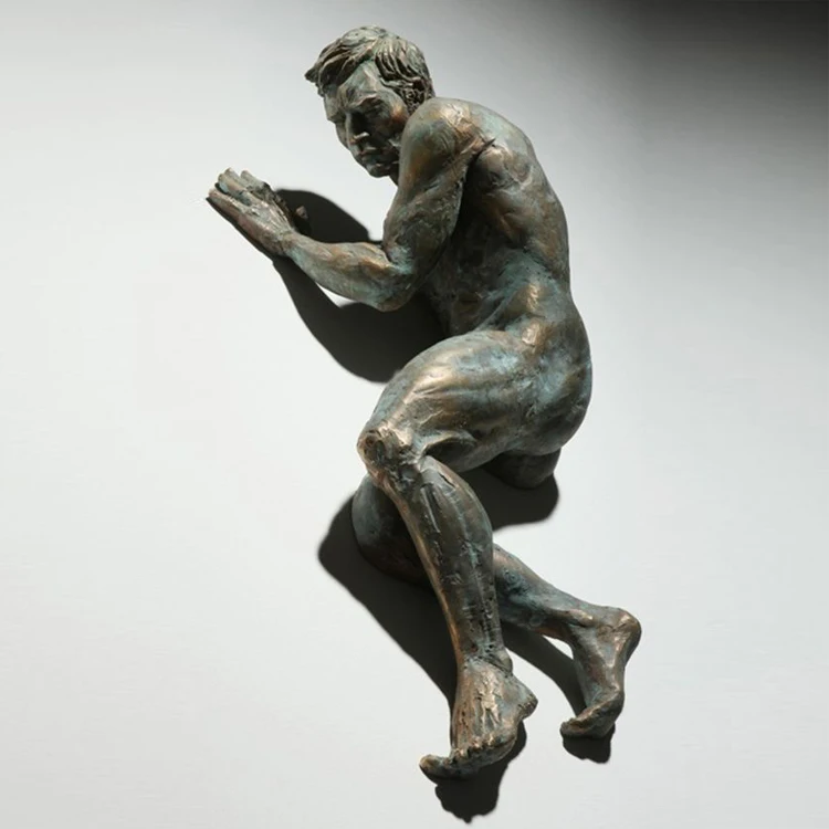 Hot sale antique sculpture on wall art bronze Matteo Pugliese statue