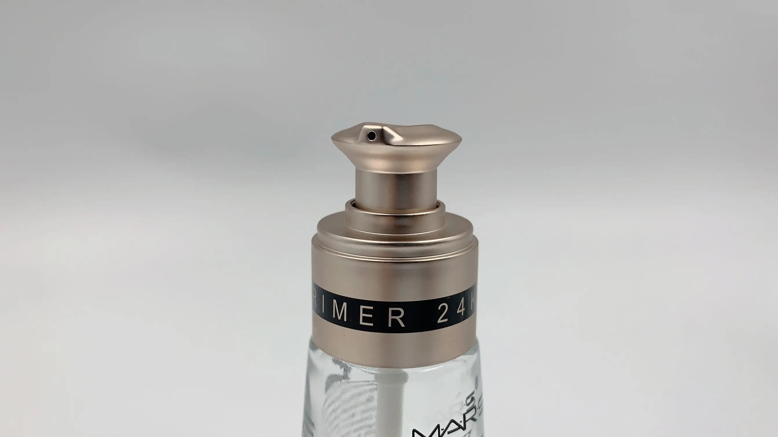 Hot selling luxury kind skin care serum cream glass bottle with pump