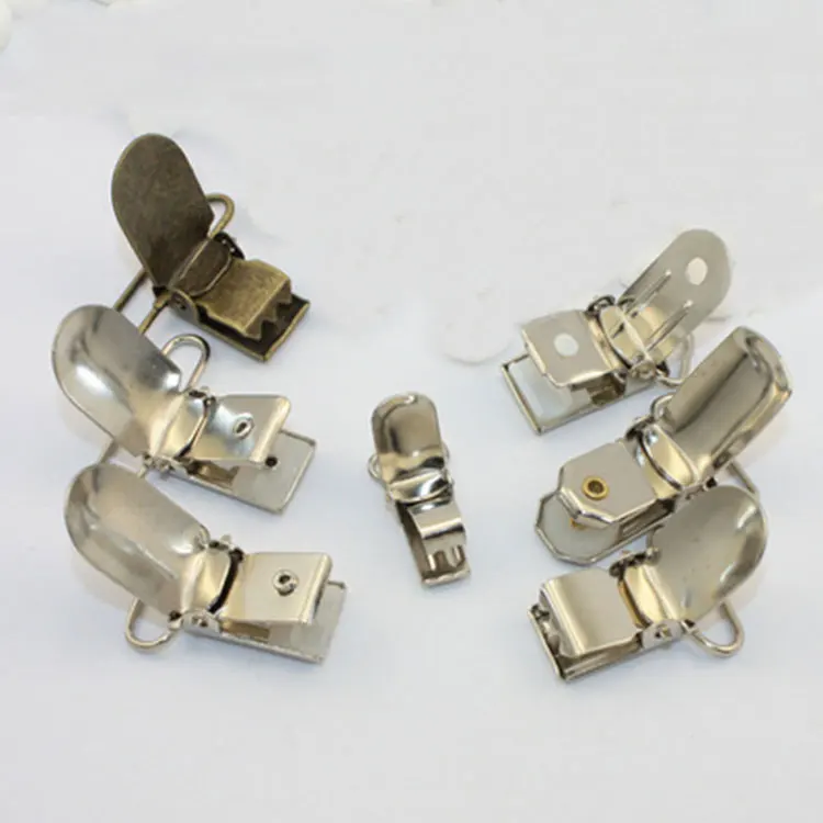 Cheap plastic metal leather wooden silicone holder baby pacifier clip