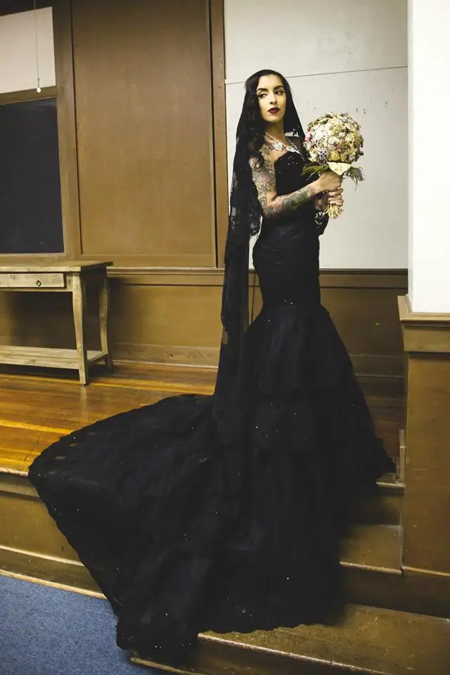 2017 Sweetheart Trumpet Bridal Black Vintage Wedding Dress
