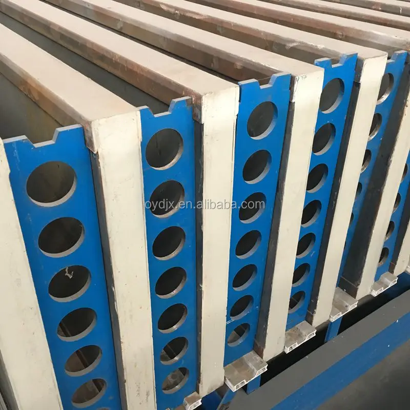 Precast concrete molds for sandwich foam panel making machine
