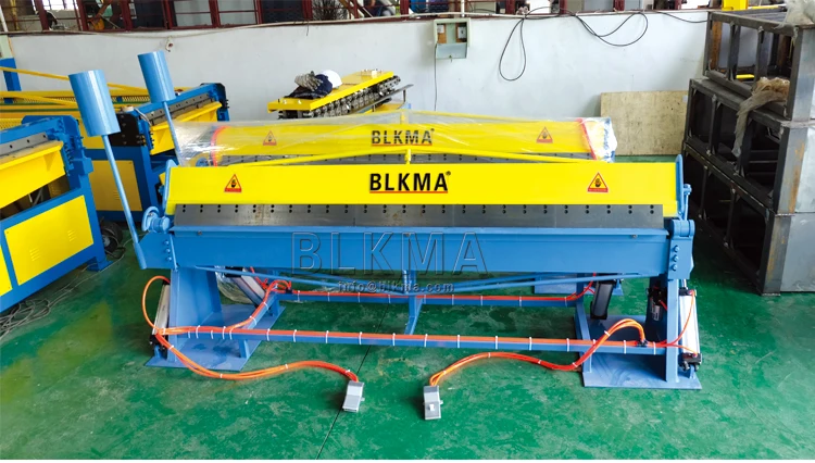 High quality factory pneumatic bending / sheet metal folding machines for production