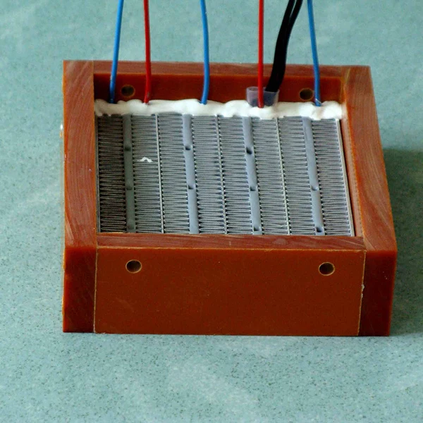 PTC air heater without insulator