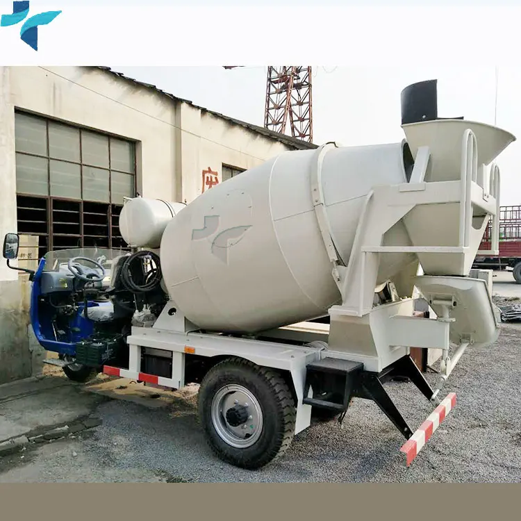 Zhengzhou Diesel Engine Mobile Self Loading Concrete Mixer Tank 3M3
