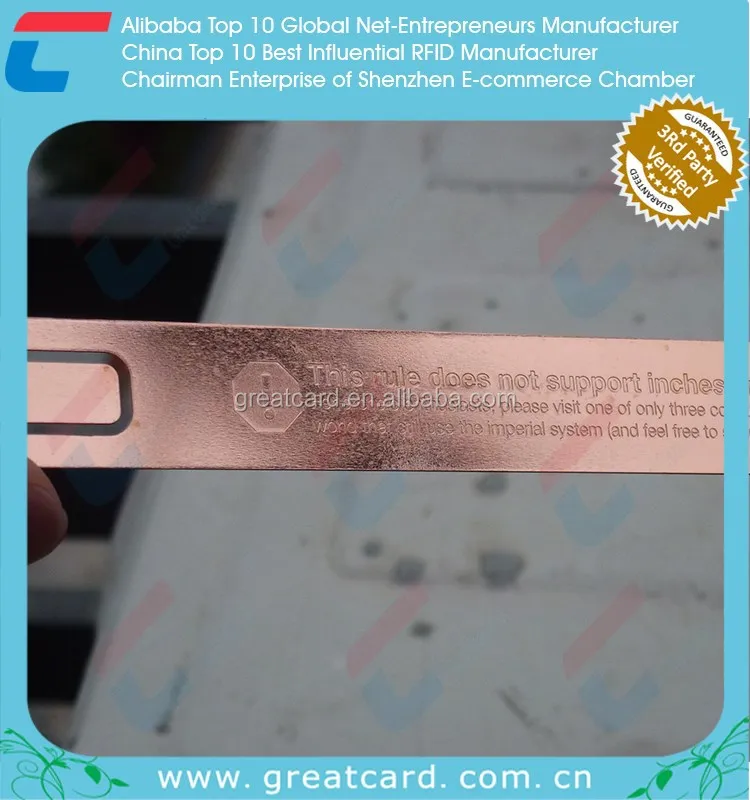 
Customized Special Die Cut Rose Golden Plate Metal Crafts 