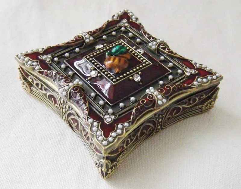 Square Antique Plating White Rhinestones Wedding Favor Metal Trinket Box