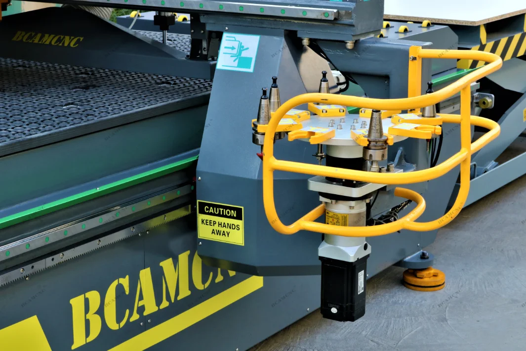 Top quality and hot sale wooden door design furniture making machine for drilling, cutting, milling function BCM1325E