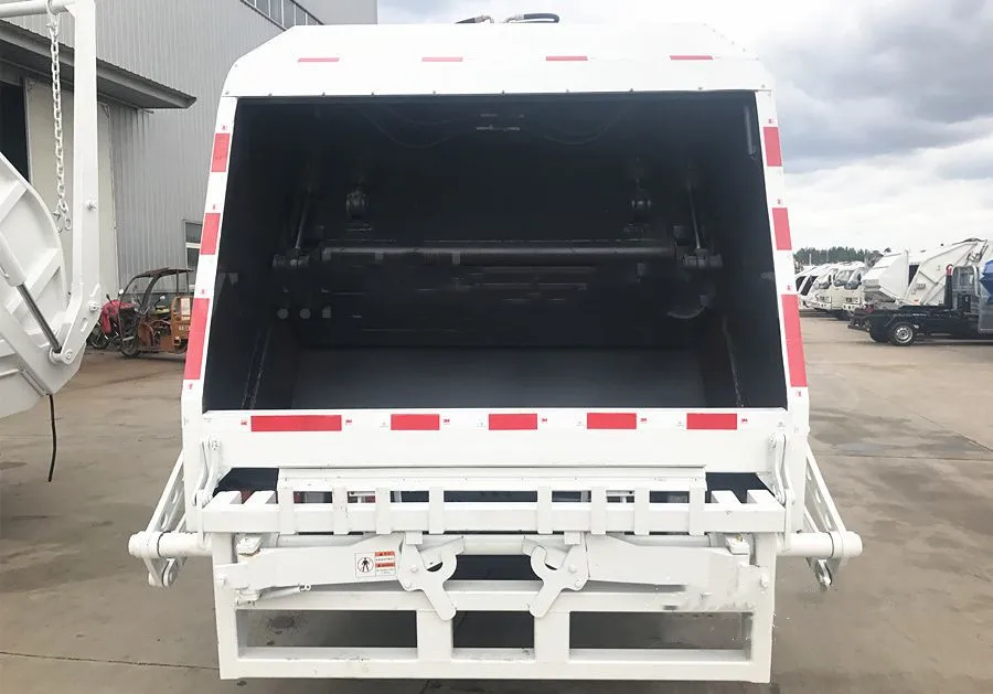 japanese 8 10 cbm  compactor automatic garbage trucks price