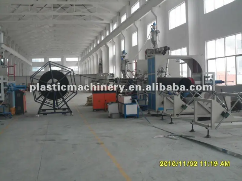 двойной равнине стены стальной ленты reforced hdpe вьющихся труб машины