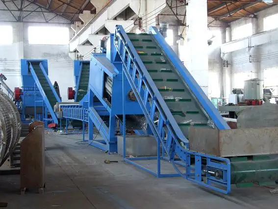 Plastic Boxes Crushing Washing Drying Recycling Line Machine PET Bottle Washing Plant