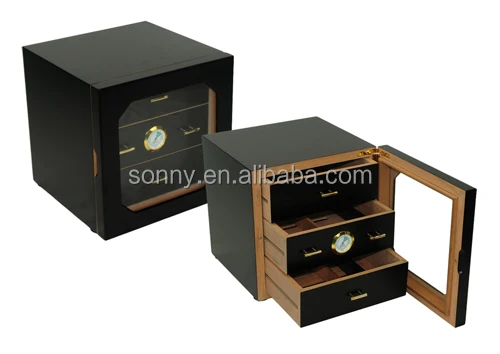 Большой шкаф для хьюмидора в мебели