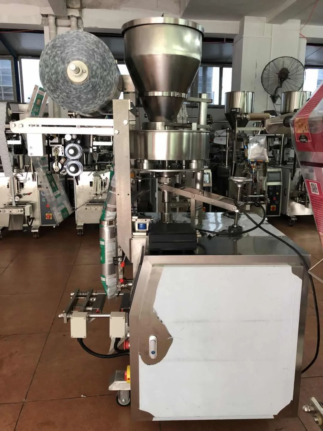 Small Paper Jaggery Powder Packing Machine