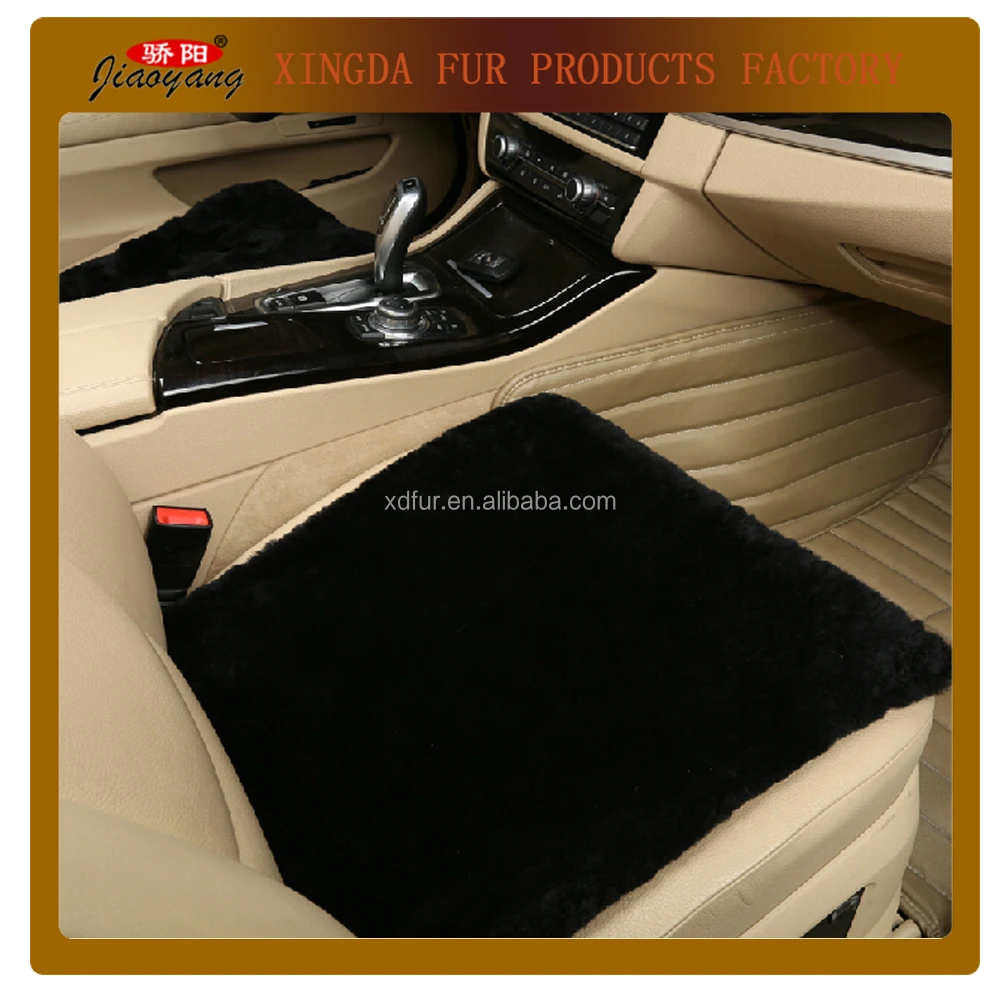 Подушка на сиденье автомобиля из стриженой шерсти овец