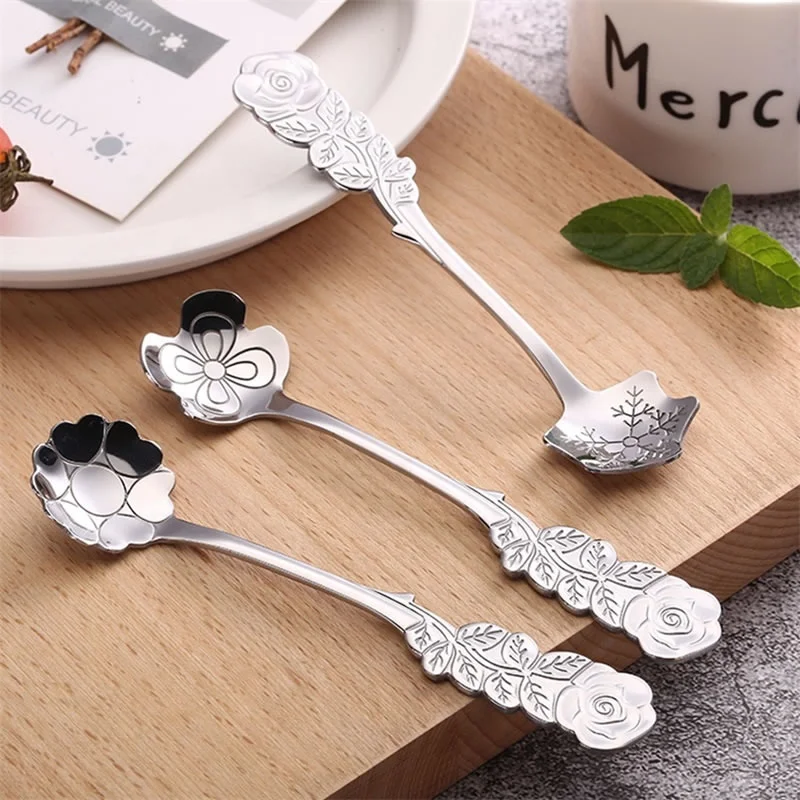 
YiJia flower pattern stainless steel dessert coffee sirring spoon as wedding gift 
