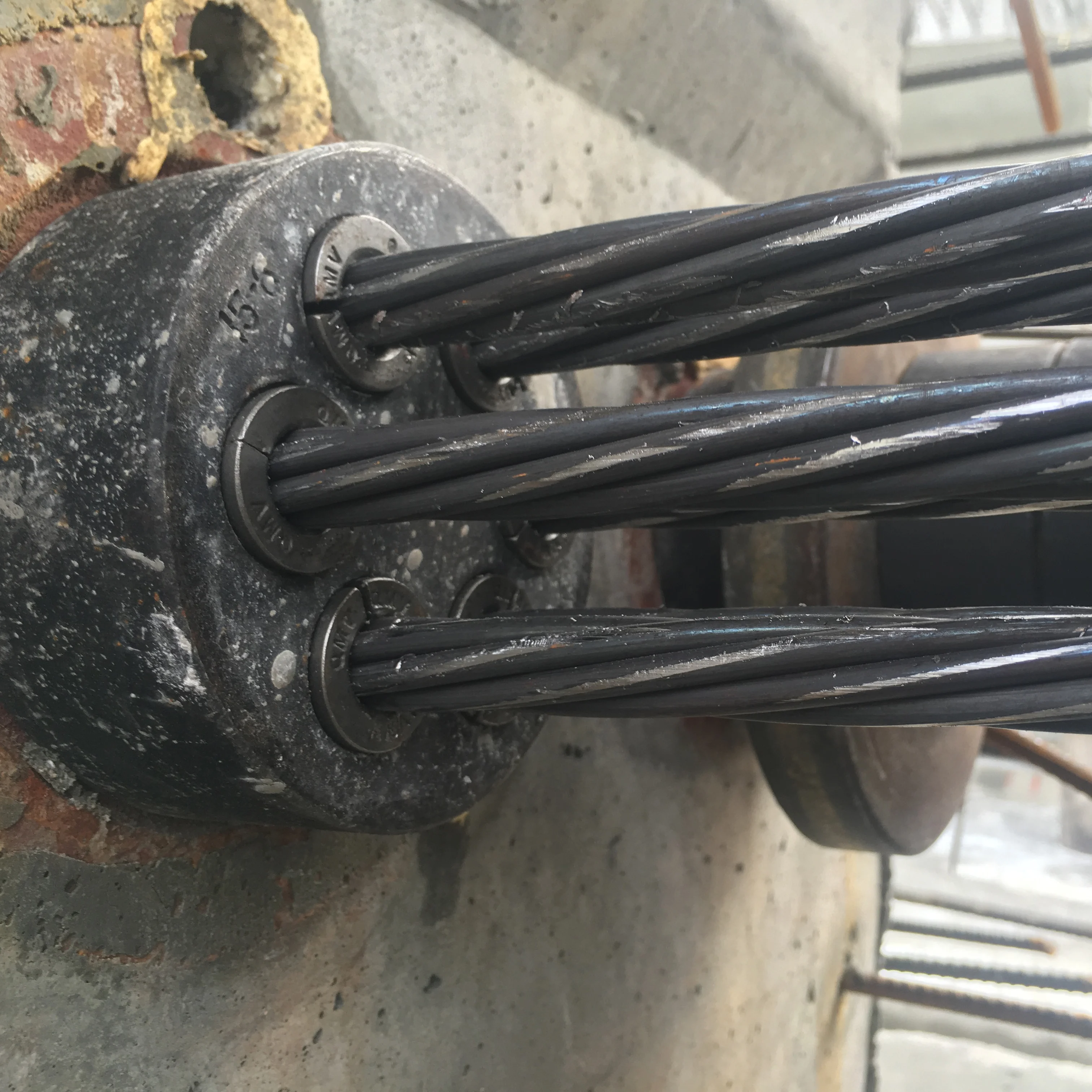 Made in china prestressed wedge anchor for wire building material highways bridges with fast delivery