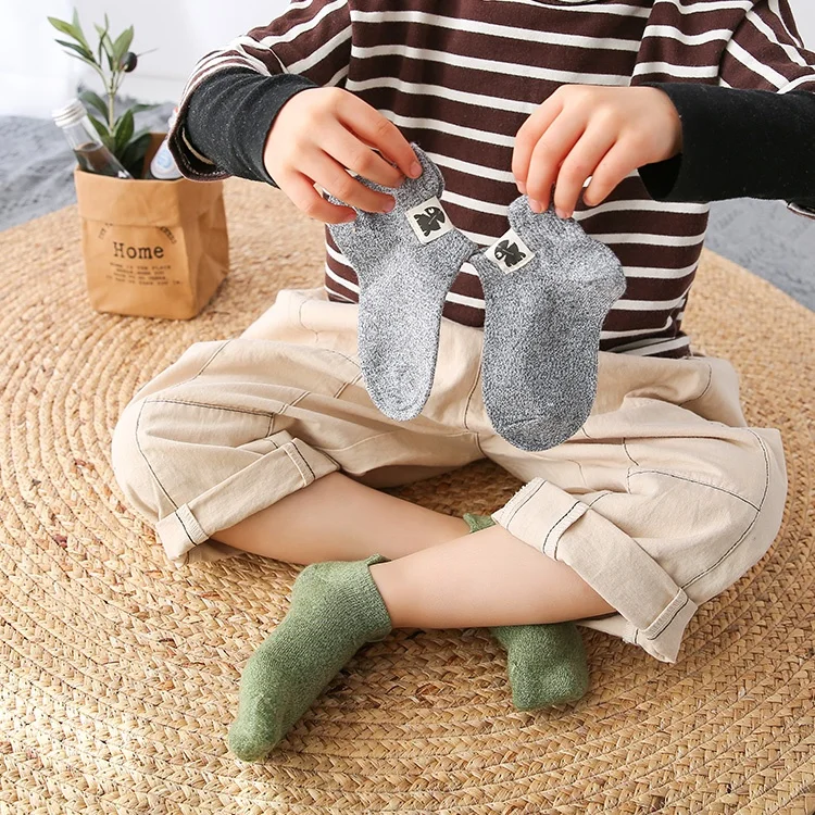 
2020 Hot wholesale fantastic cute monster pattern anti-bacterial anti slip sock baby 