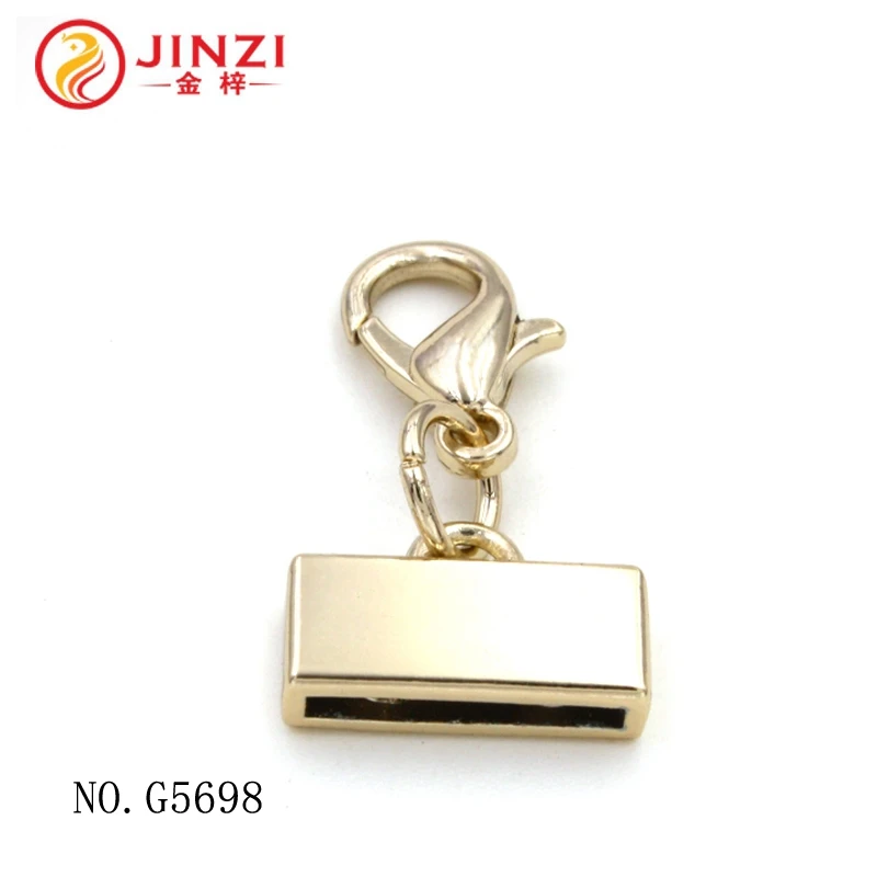 Custom quality fashion decorative key fob hardware with key ring