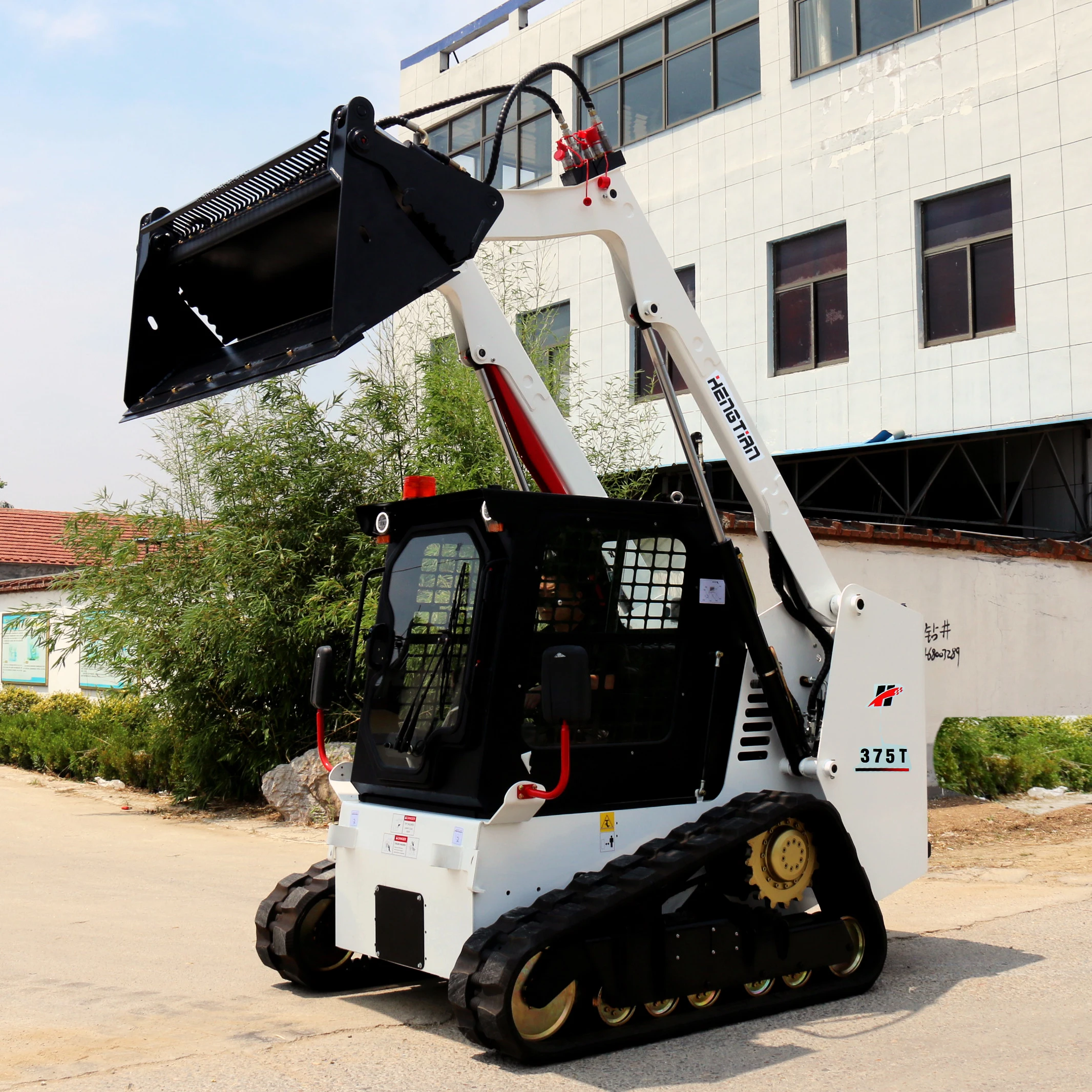 RUBBER TRACK SKID STEER MULTI TERRAIN LOADER HIGH FLOW A/C CAB PILOT JOYSTICK