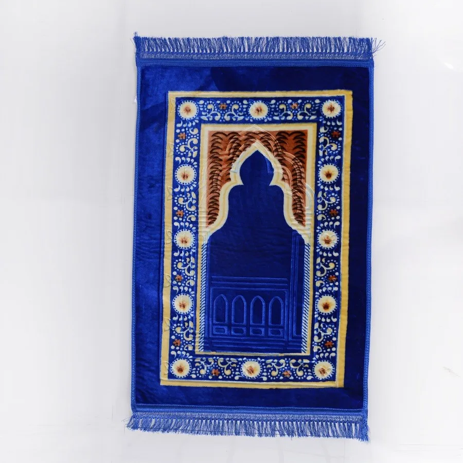 High Quality New design classical anti slip Muslim prayer rug  muslim custom mosque carpet custom sejadah