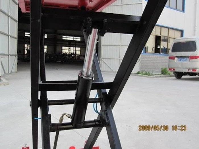 660LB cheap AIR/Hydraulic Motorcycle lift IT8913