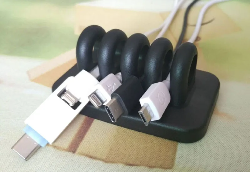 
No bad smelling wire clips desktop cable organizer 